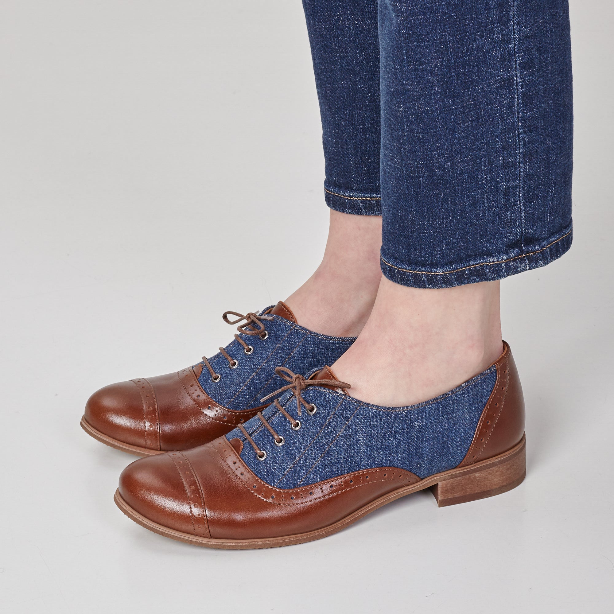 Women's Boggart - Oxfords, US 10.5-11 Women's Boggart - Oxfords, US 10.5-11
