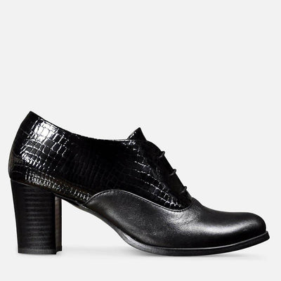 black oxford pumps by Julia Bo