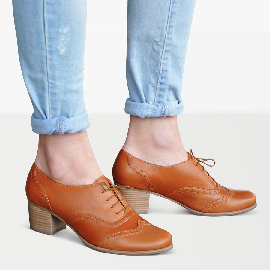 oxford pumps brown leather