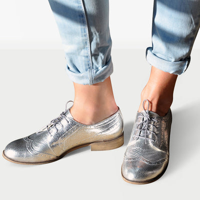 Silver metallic on sale women's oxfords